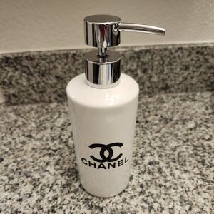 Luxury White Ceramic Soap Dispenser | High-Gloss Finish | Chrome Pump | Vanity